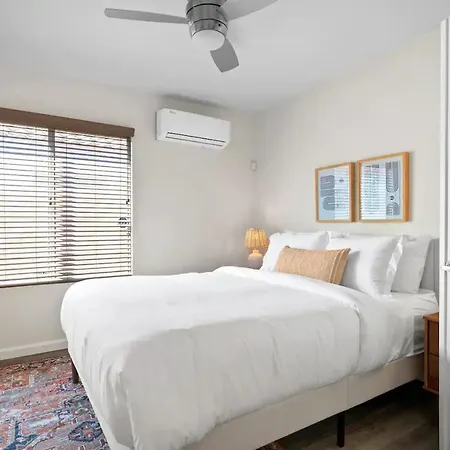 Golden Desert Getaway Family Friendly Home